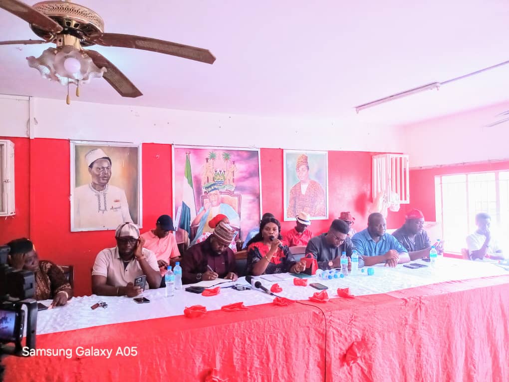 Opposition MPs Critique SLPP Govt Failure to Deliver on Promises at APC Parliamentary Press Conference